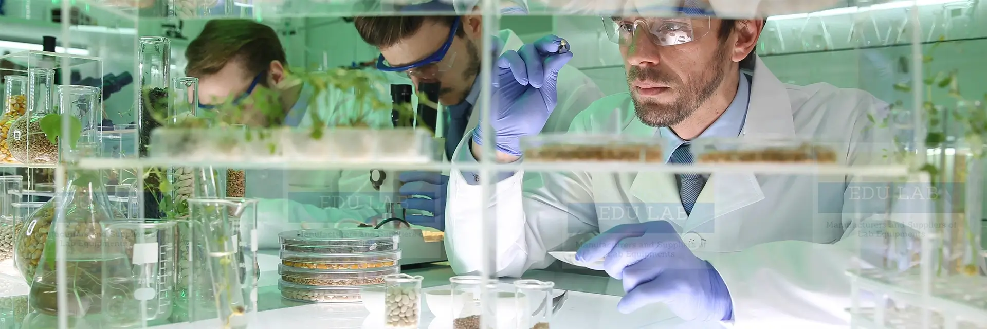 Biology Lab Equipments Manufacturers