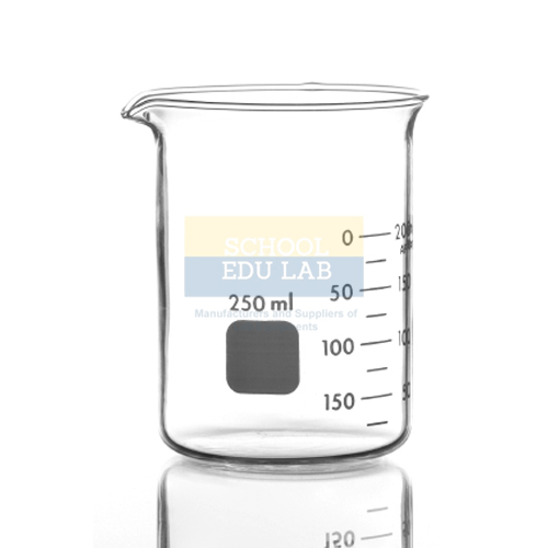 Beakers Low Form with Spout